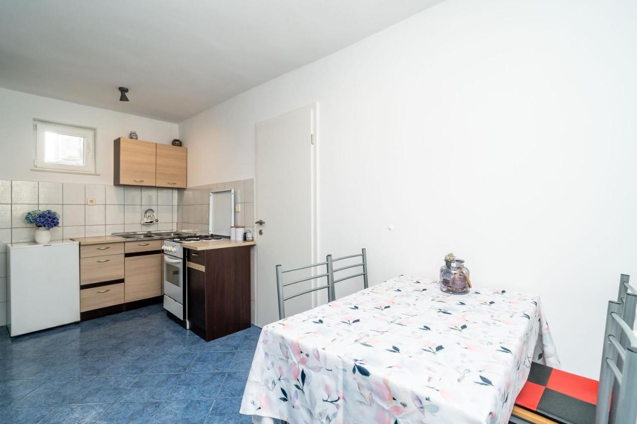 דוברובניק Apartment & Rooms Alan מראה חיצוני תמונה
